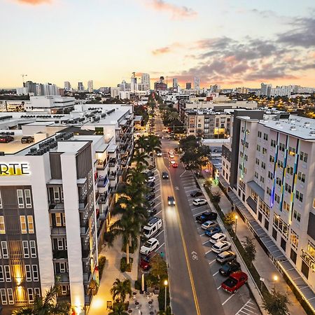 Tropicana Field 2 Bed In Dwtwn With Free Parking Apartment St. Petersburg Luaran gambar