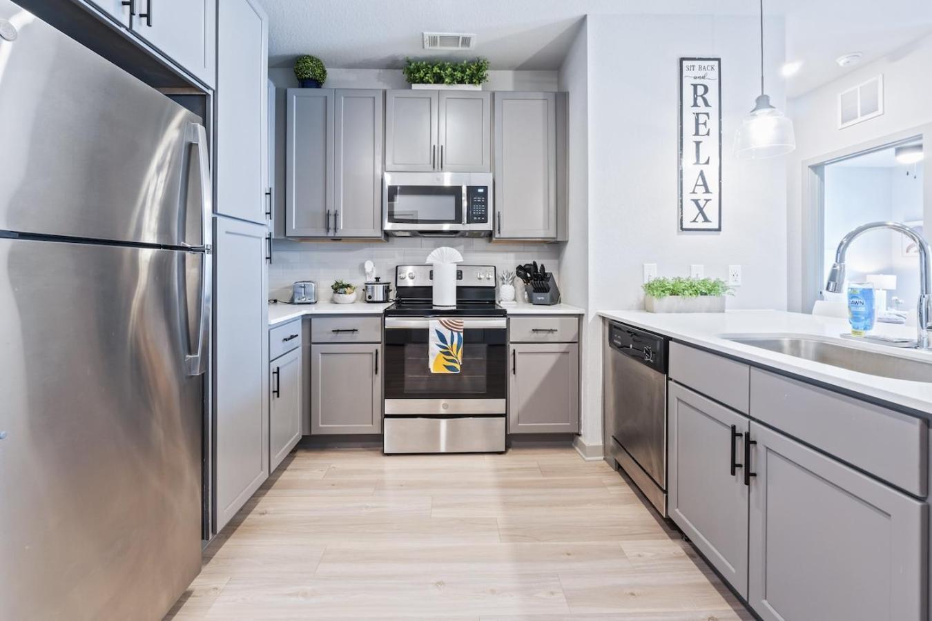 Tropicana Field 2 Bed In Dwtwn With Free Parking Apartment St. Petersburg Luaran gambar