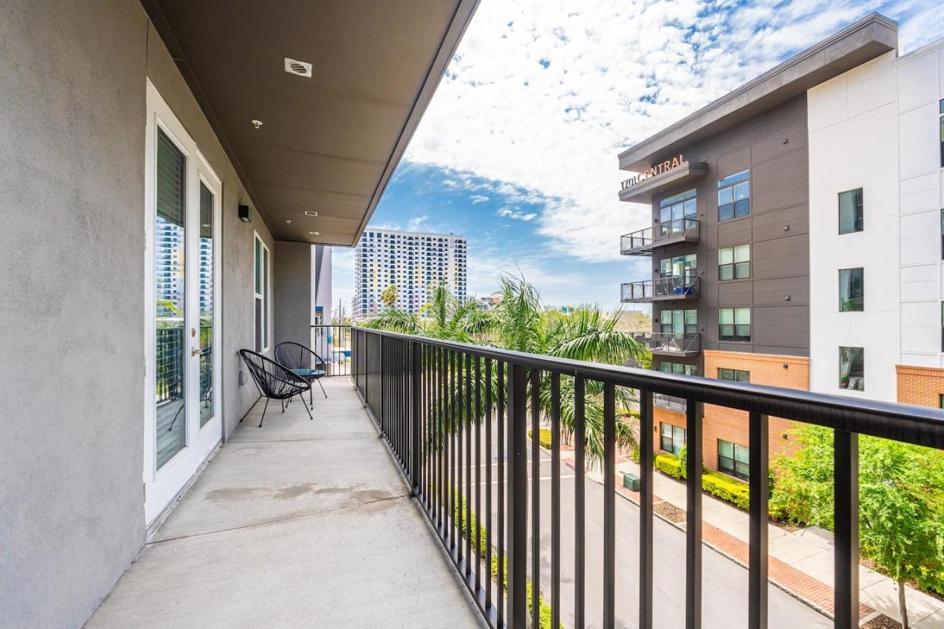 Tropicana Field 2 Bed In Dwtwn With Free Parking Apartment St. Petersburg Luaran gambar