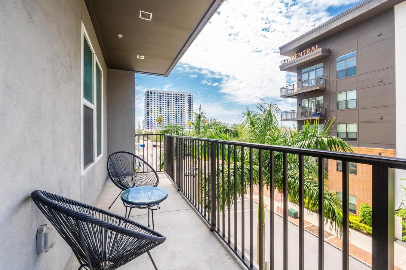 Tropicana Field 2 Bed In Dwtwn With Free Parking Apartment St. Petersburg Luaran gambar