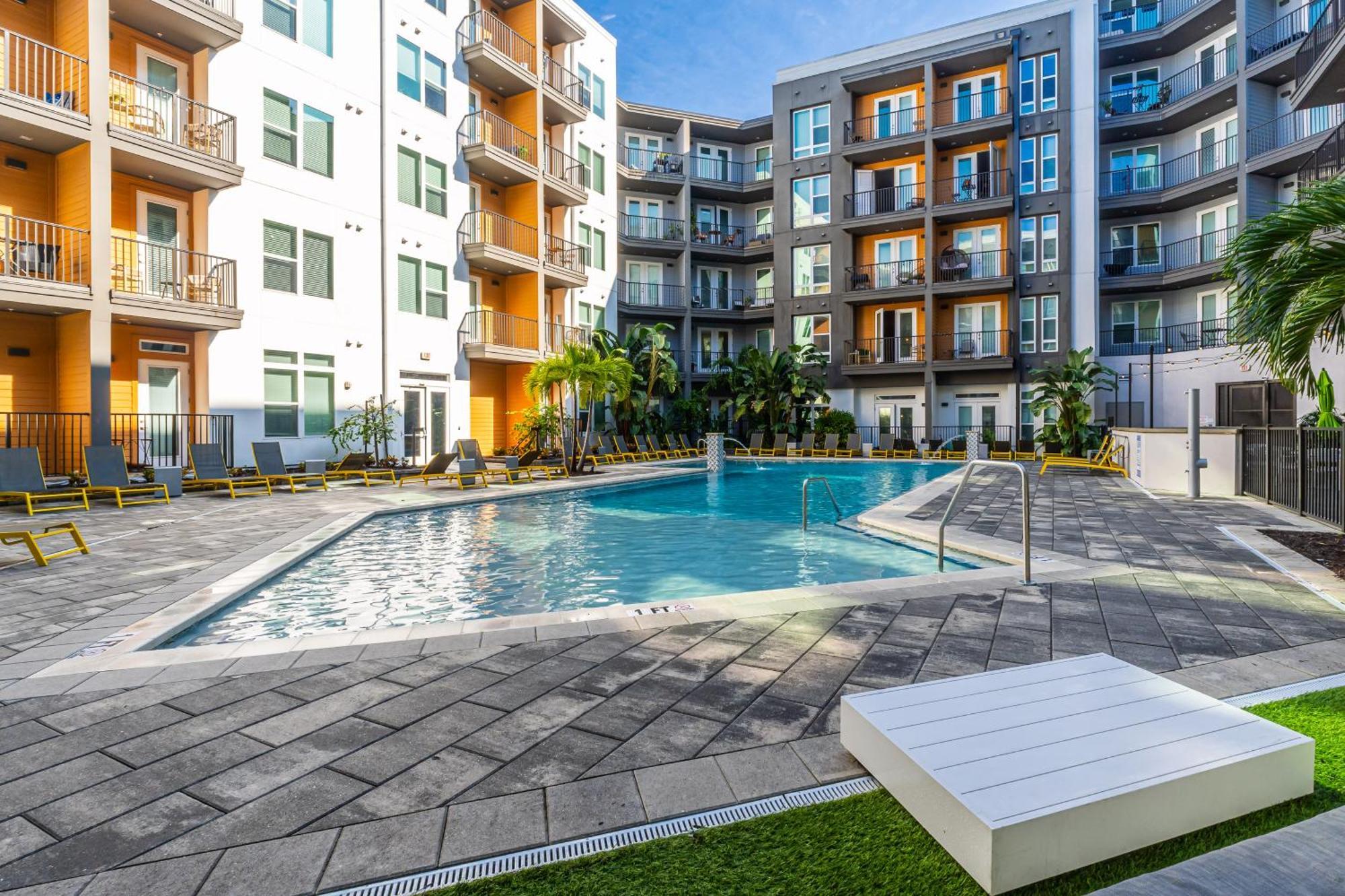 Tropicana Field 2 Bed In Dwtwn With Free Parking Apartment St. Petersburg Luaran gambar